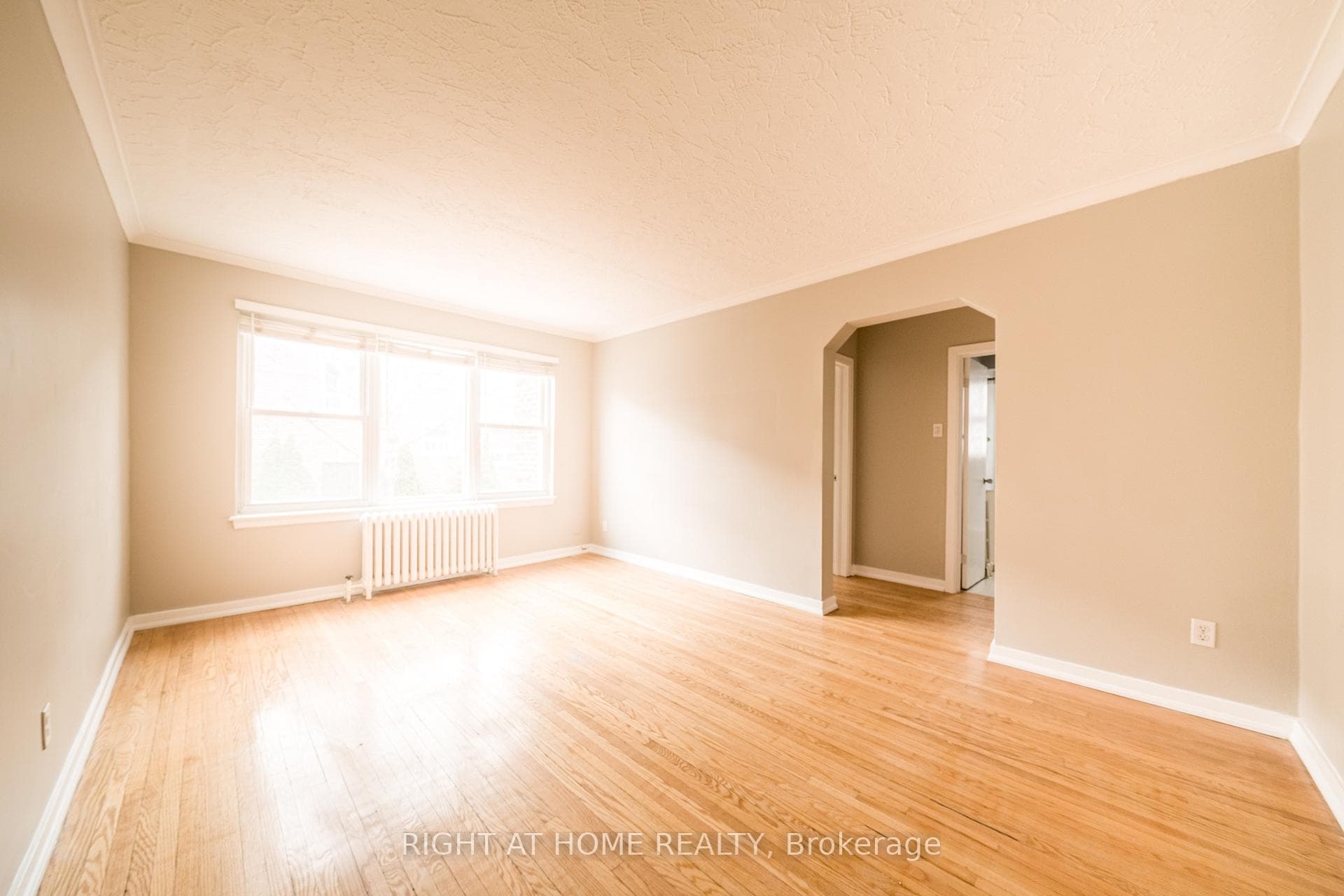 Living Room / Dining Room