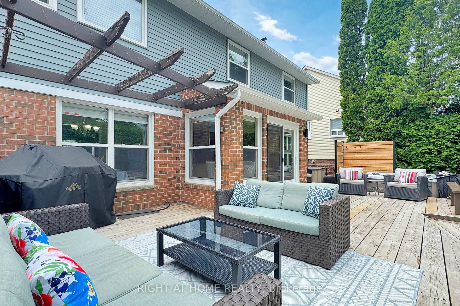 363 Crossland Gate photo 36