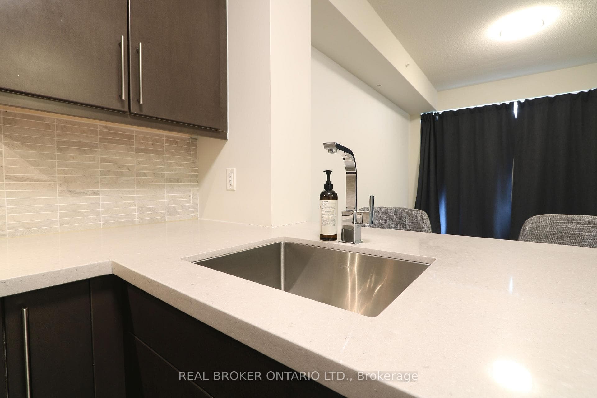 2093 Fairview Street Unit 1006 photo 24