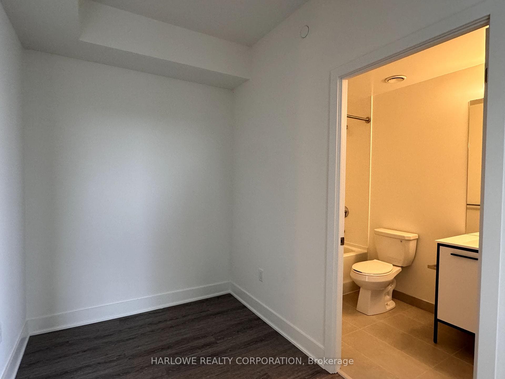 185 Deerfield Road Unit 1403 photo 25