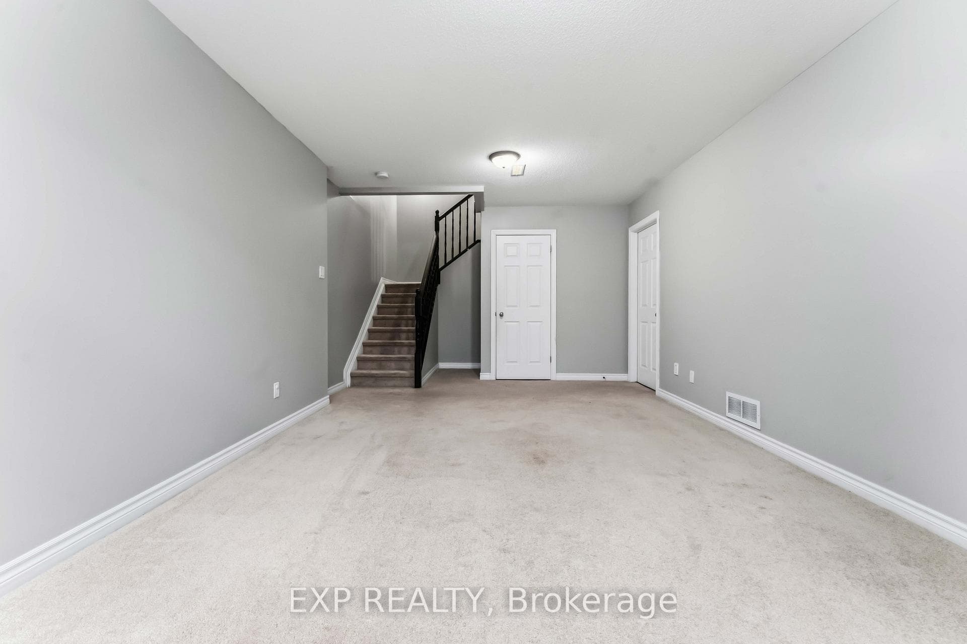 214 Montmorency Way photo 42