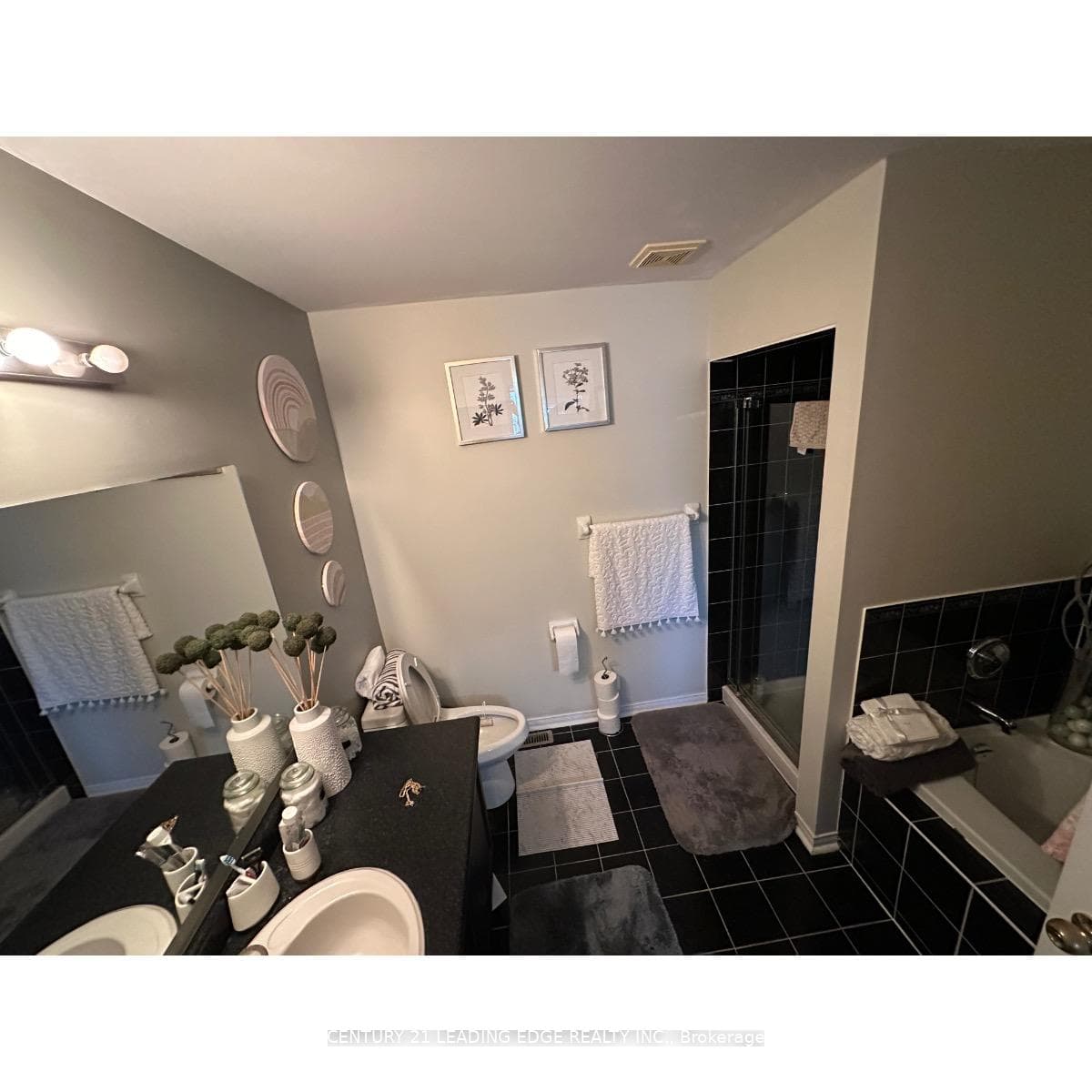 234 Deepsprings Crescent photo 8
