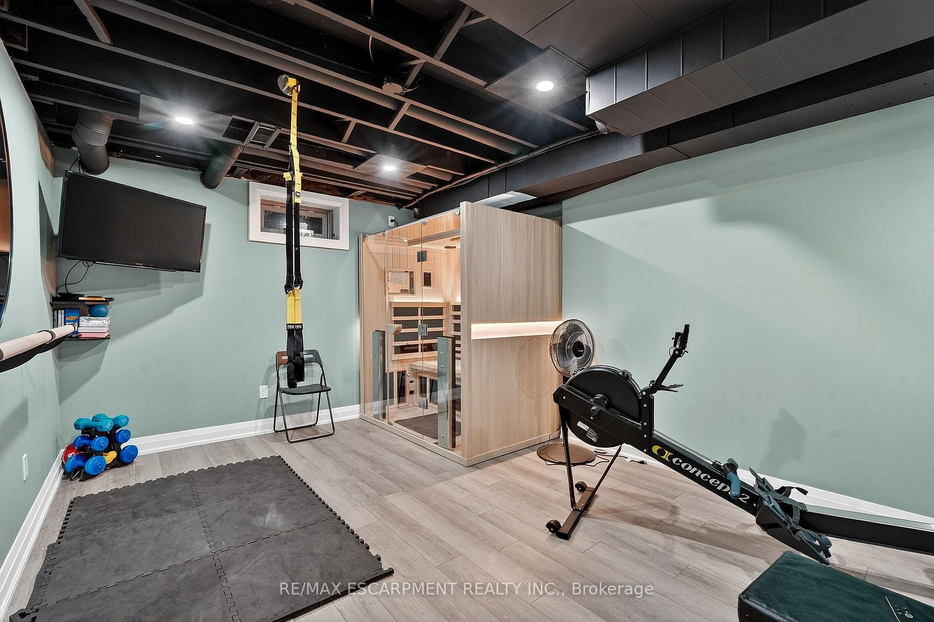 6 Conrad Place photo 30