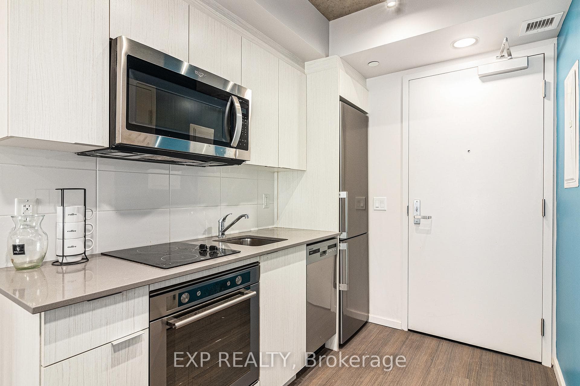 105 Champagne Avenue Unit 2208 photo 17