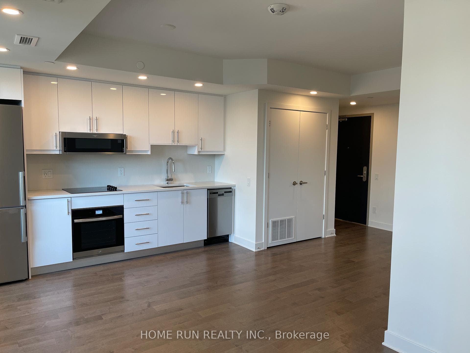 180 george Street Unit 1203 photo 16
