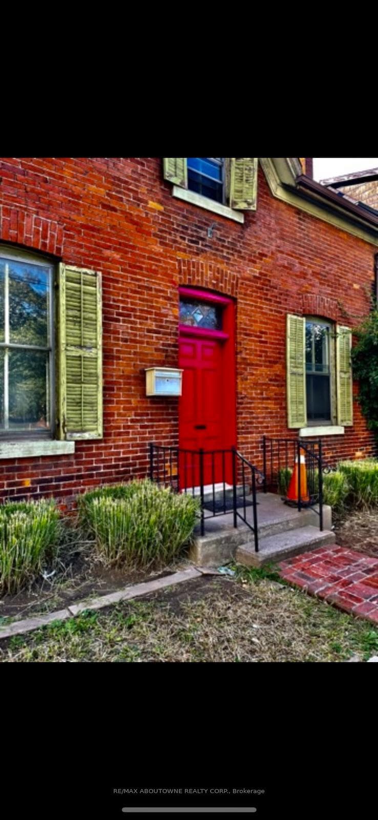 70 Wellington Street photo 2