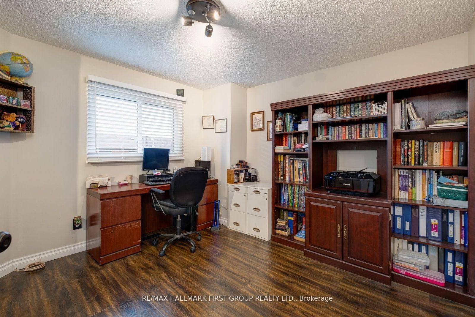 42 Hearne Crescent photo 37