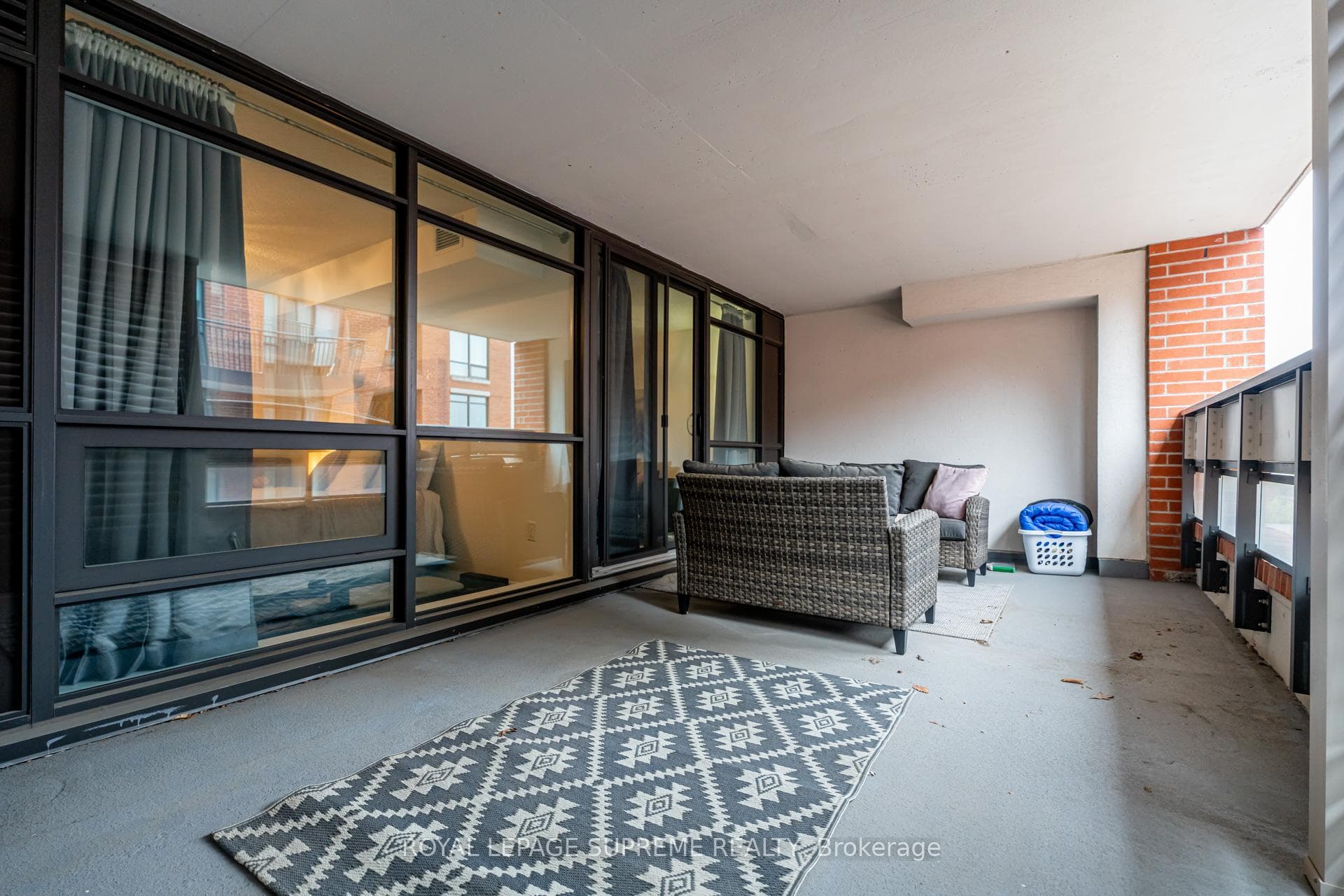 800 Lawrence Avenue Unit 519 photo 23