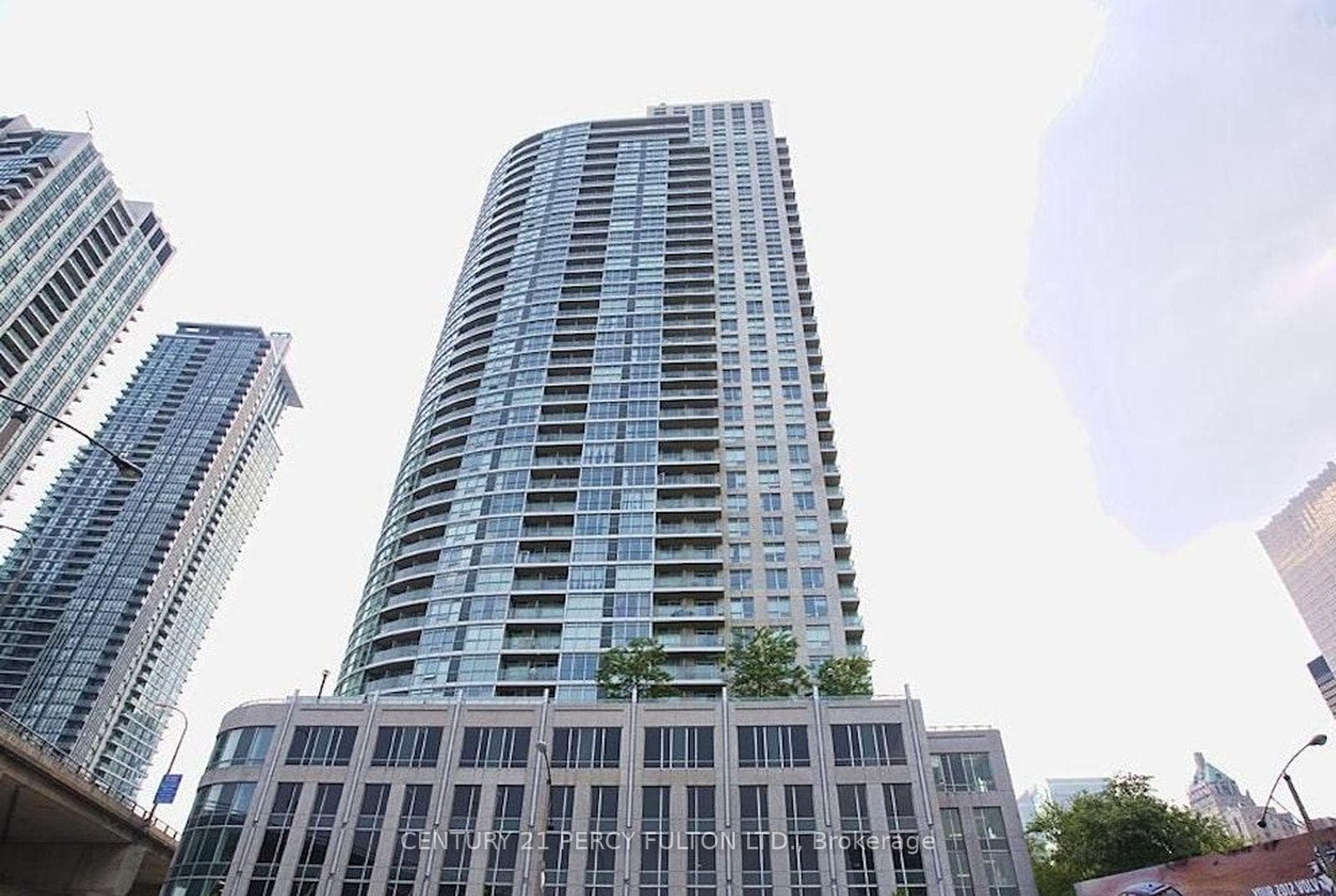 18 Yonge Street Unit 1101 photo 3