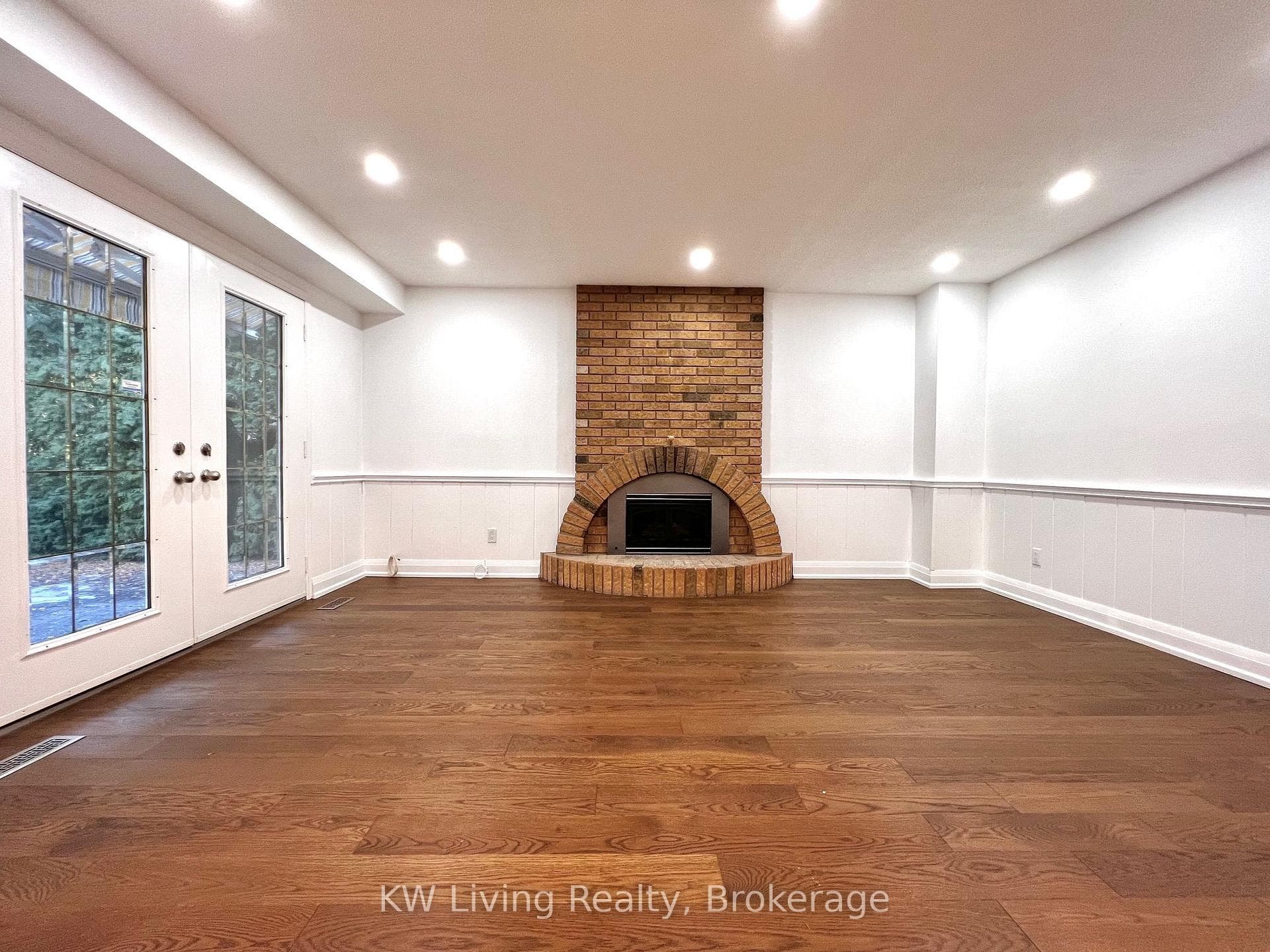 92 Breckonwood Crescent photo 12