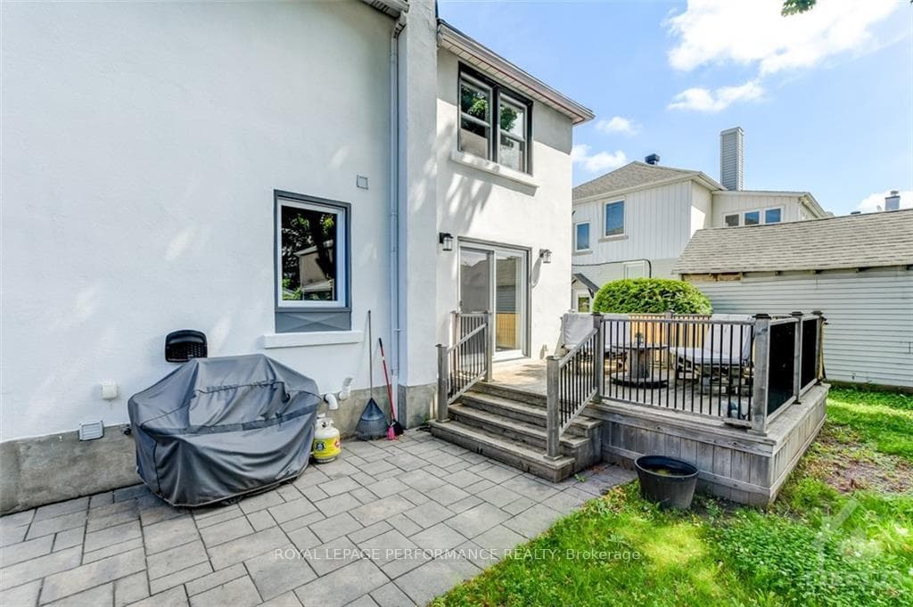 22 WOLFF Street photo 27