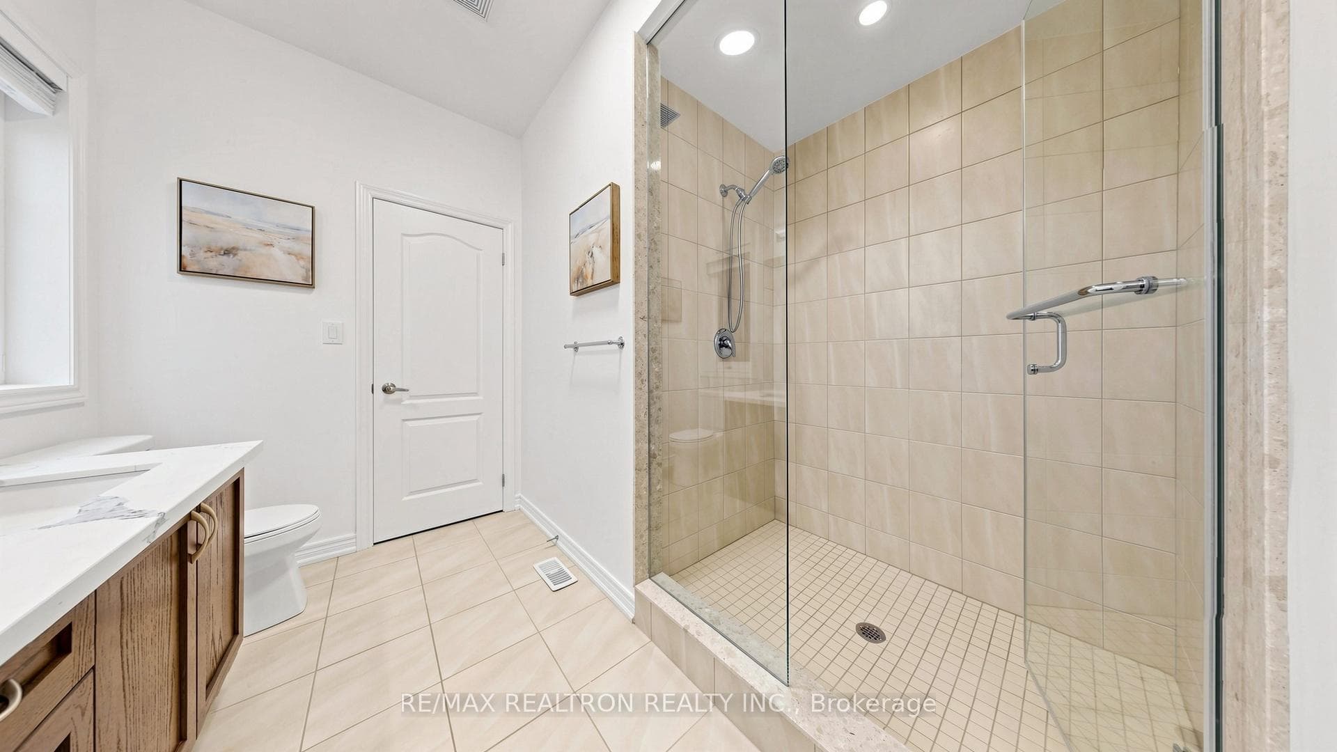 66 Kashani Court photo 36