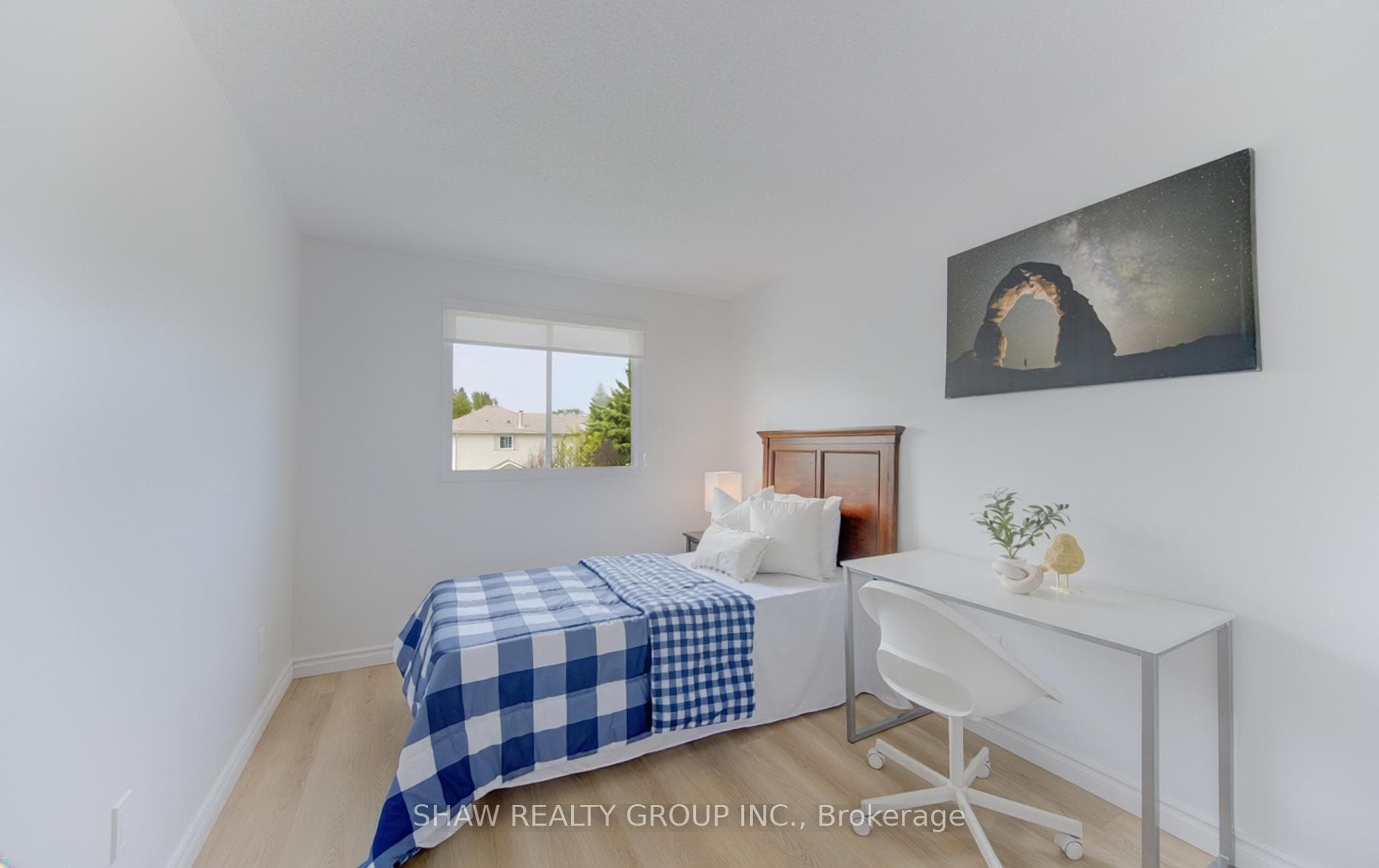 603 Pinerow Crescent Unit B photo 26