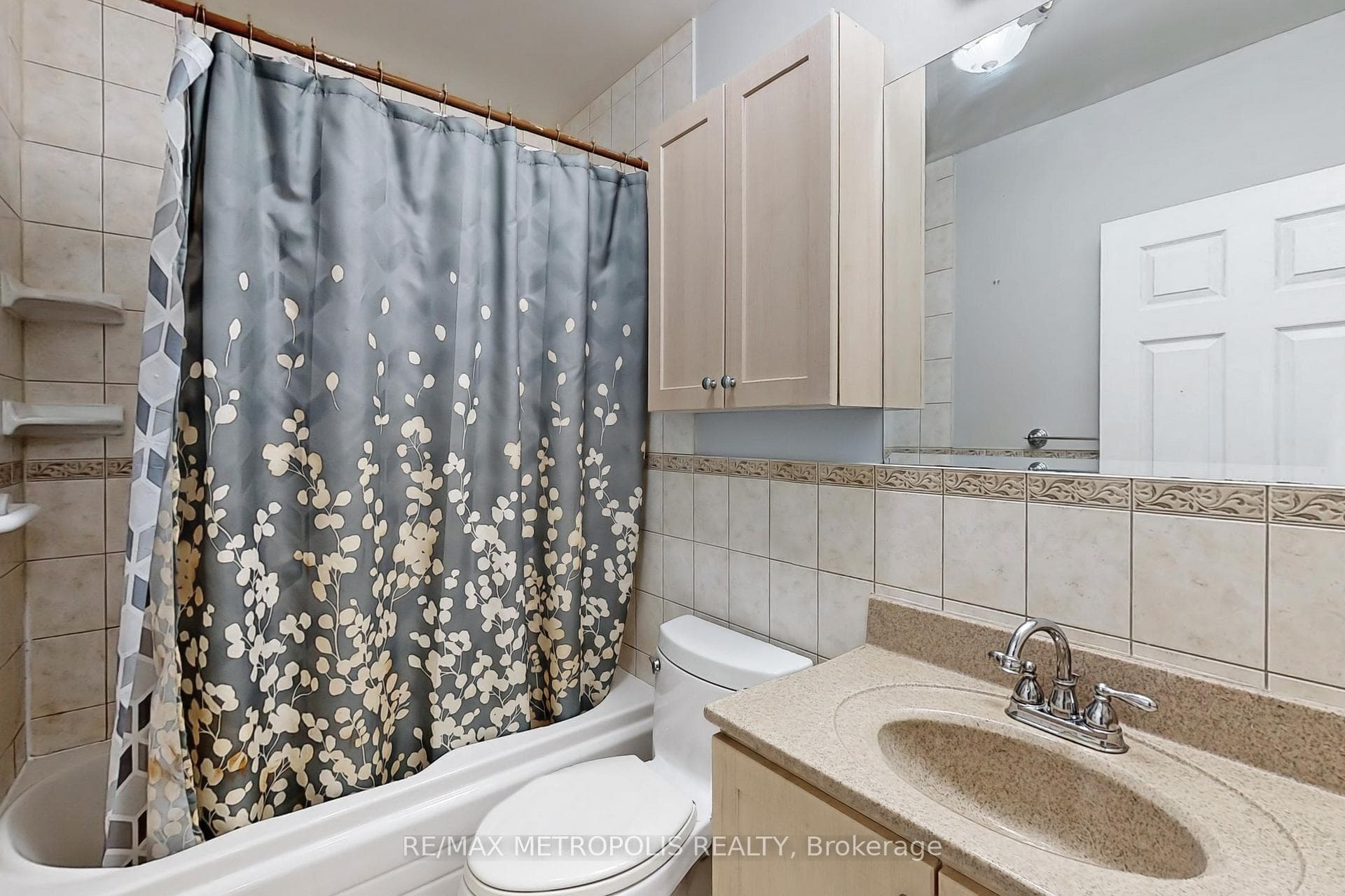 21 Mackinac Crescent Unit Main photo 31
