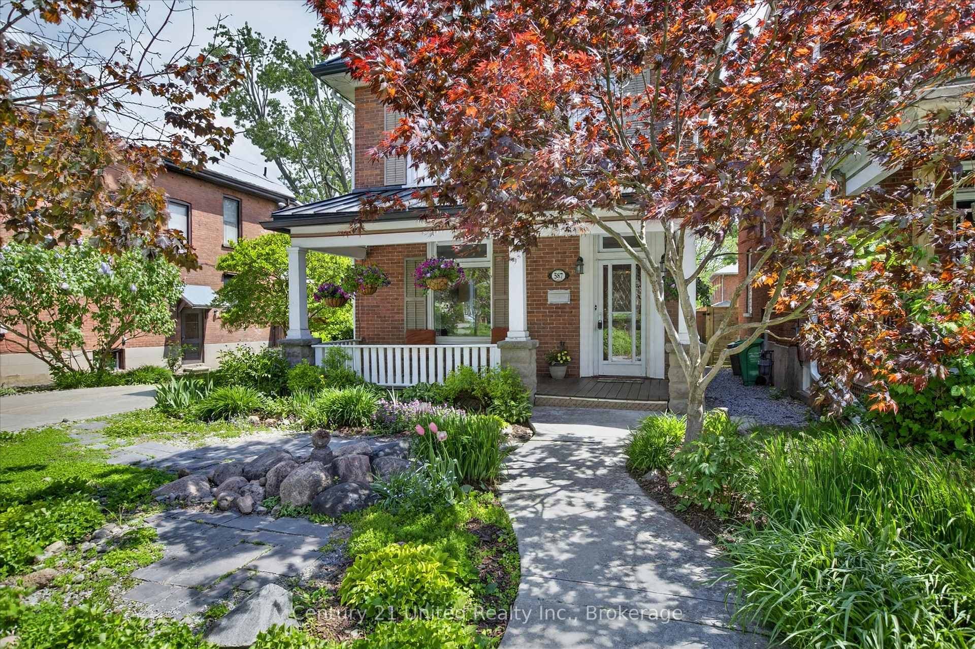 587 Gilmour Street photo 3