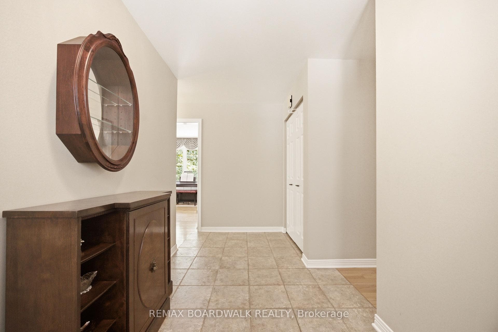 398 Mccann Road photo 4