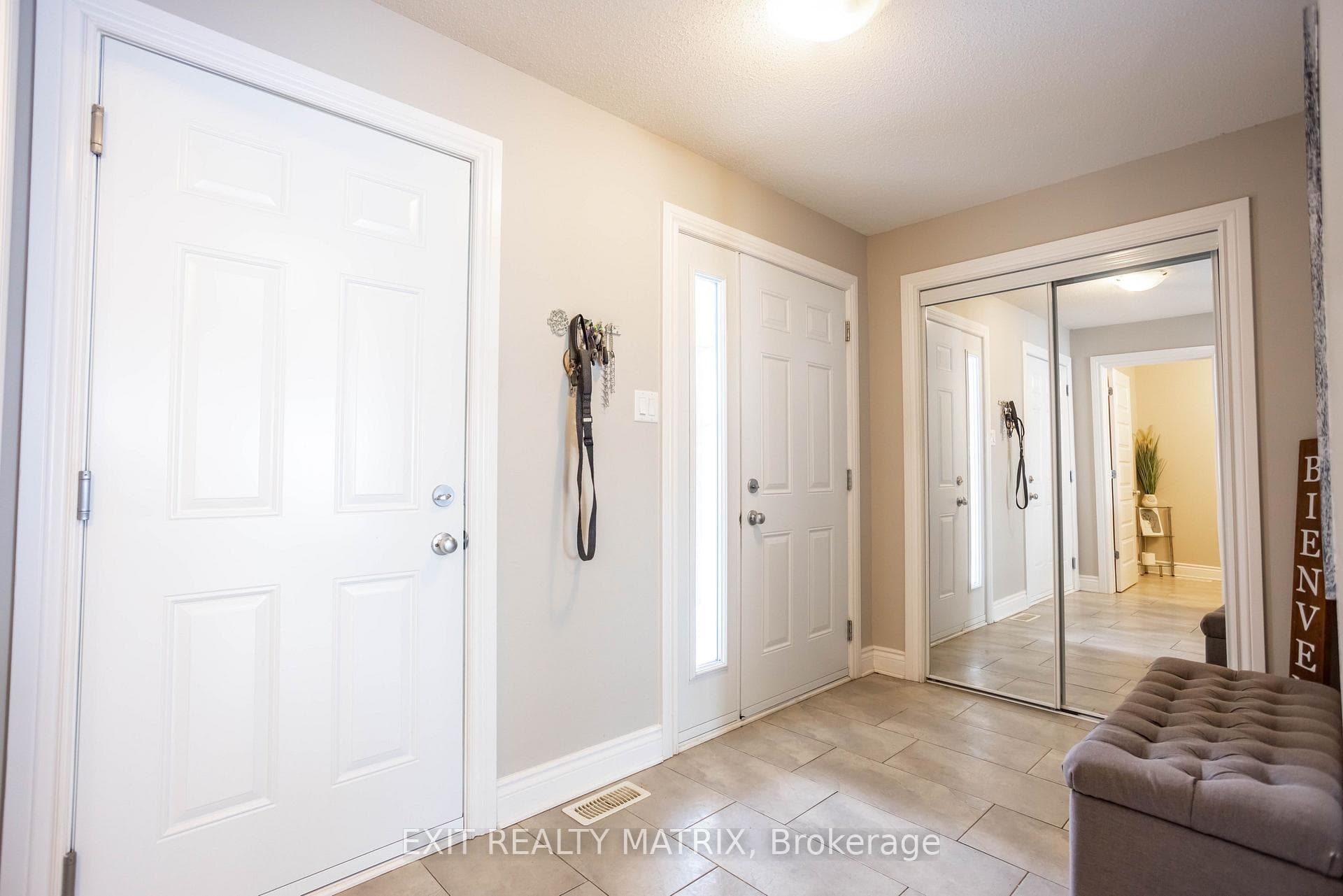 1117 Clement Court photo 6