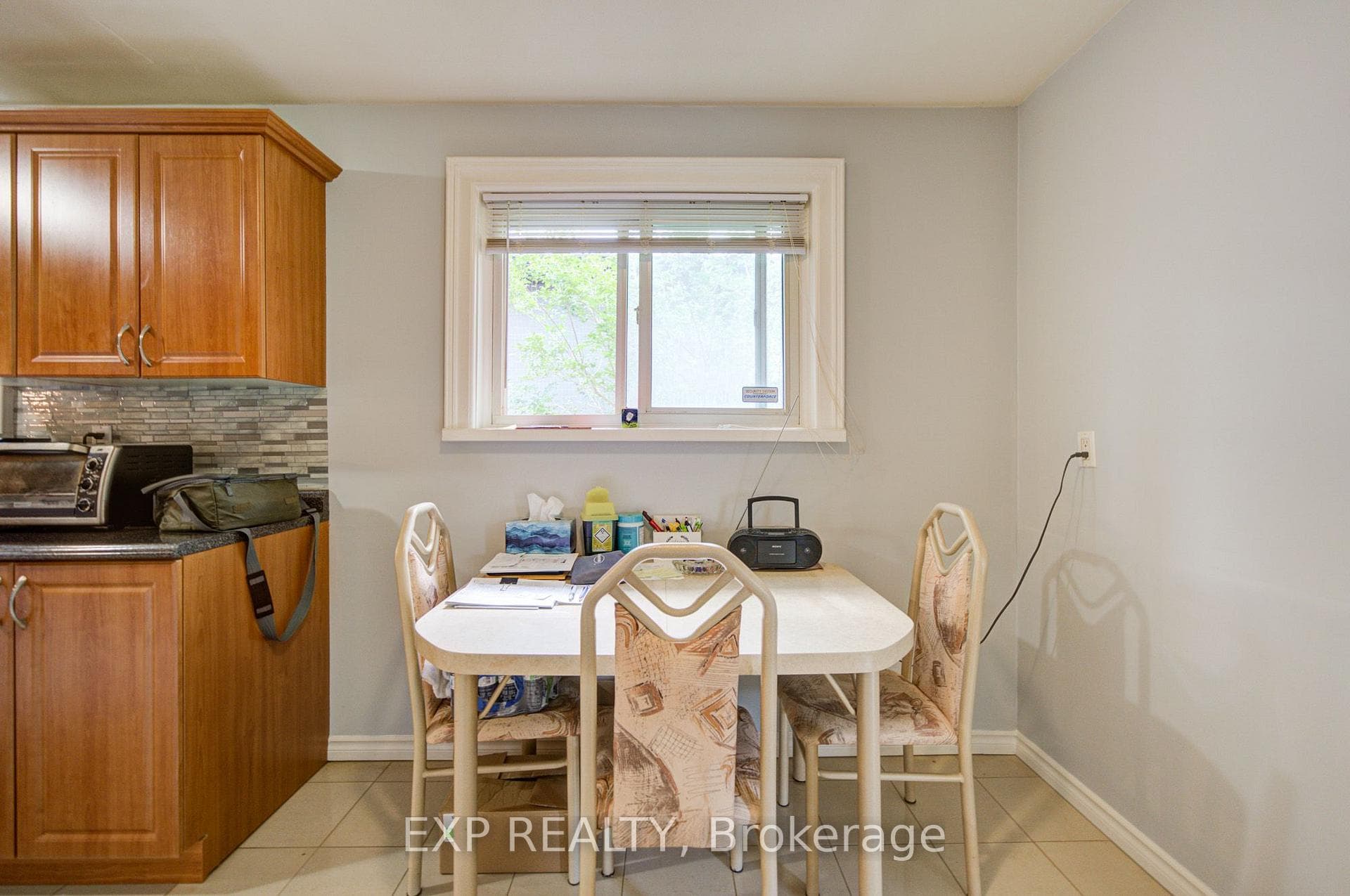 608 Rupert Avenue photo 7