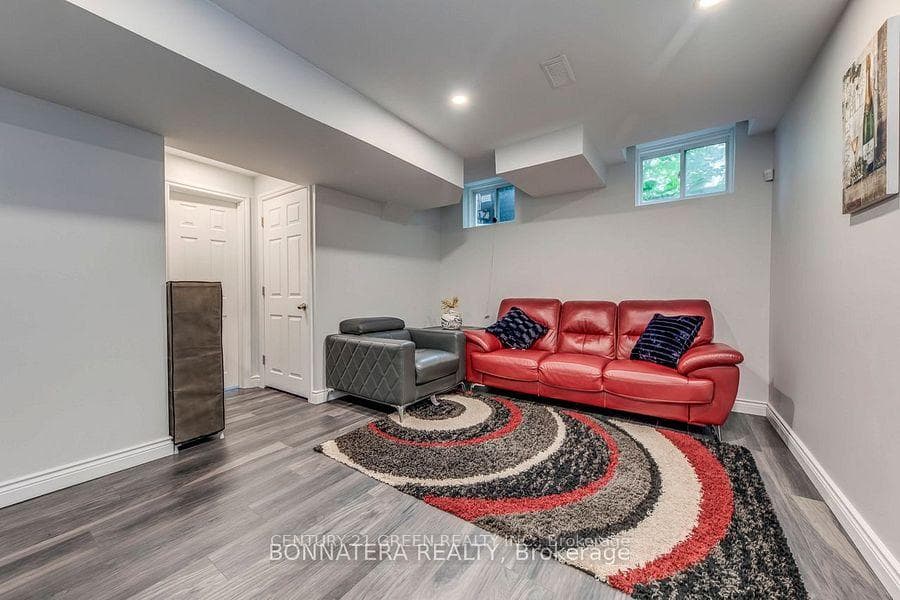 654 Murray Meadows Place photo 10
