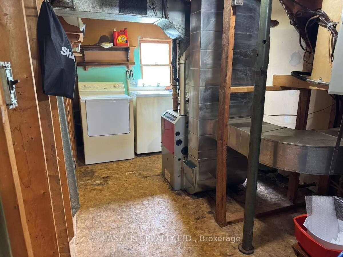 3104 St Clair Parkway photo 38