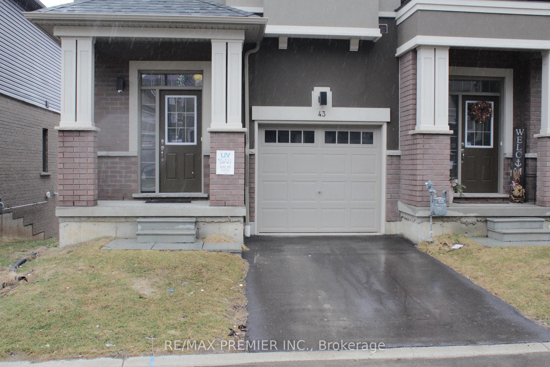 620 Colborne Street Unit 43 photo 2