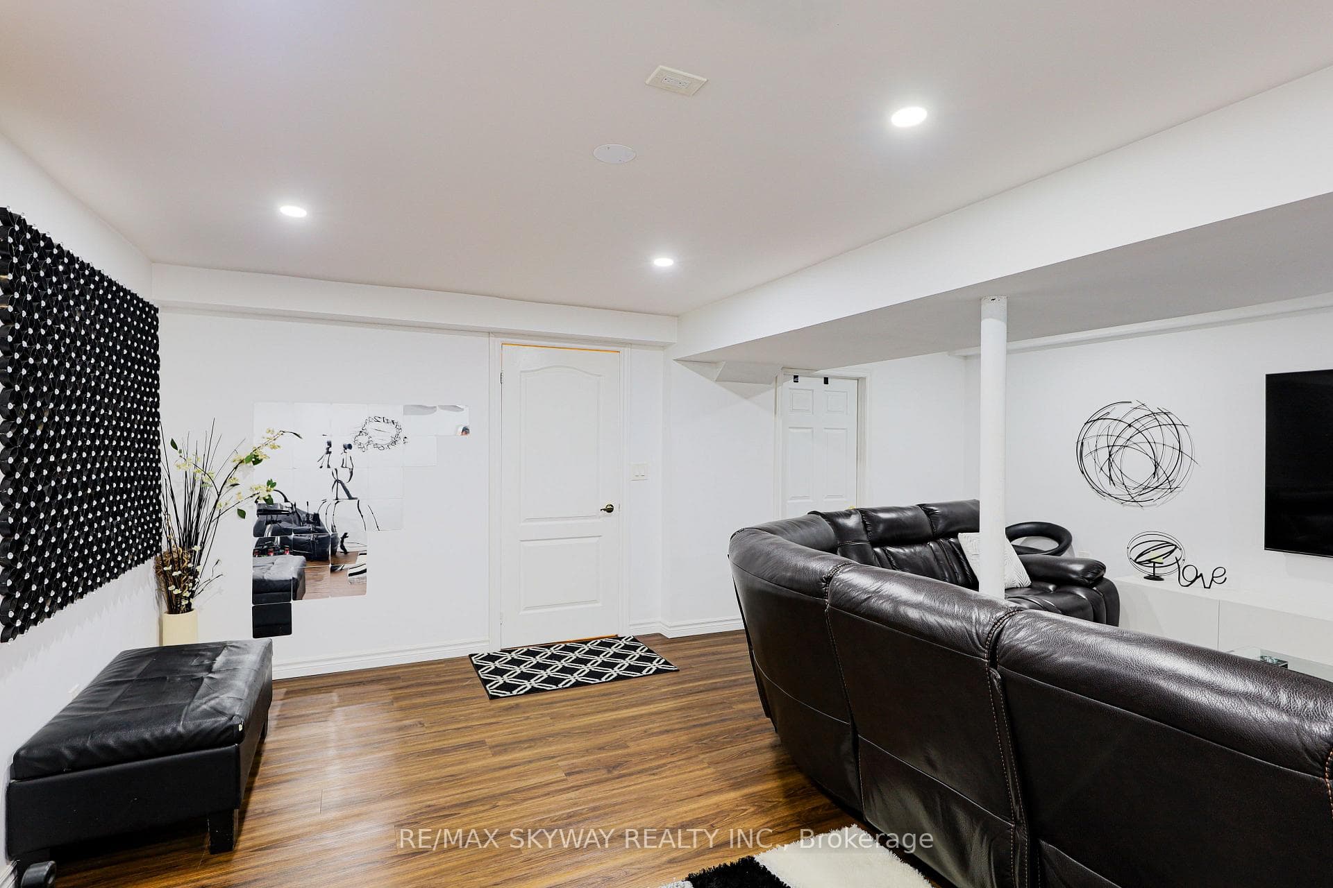 118 Leeward Drive photo 45