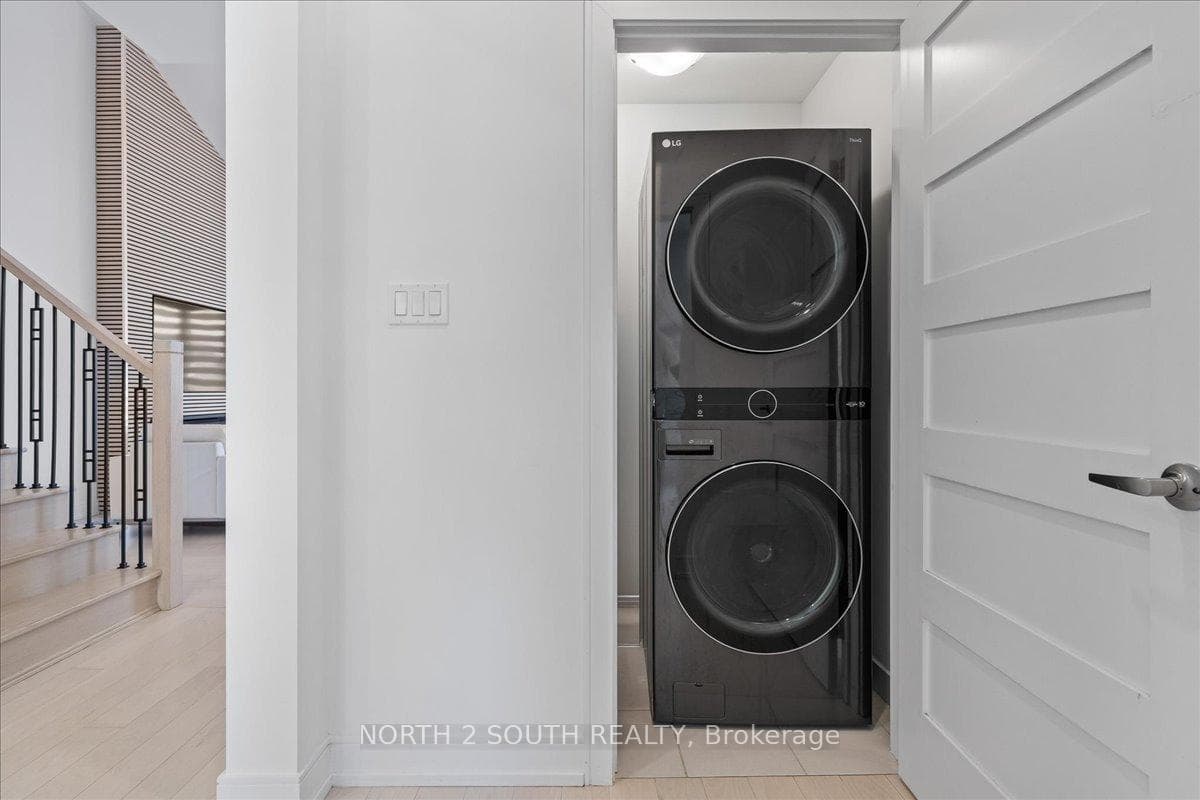 118 Berkely Street photo 6