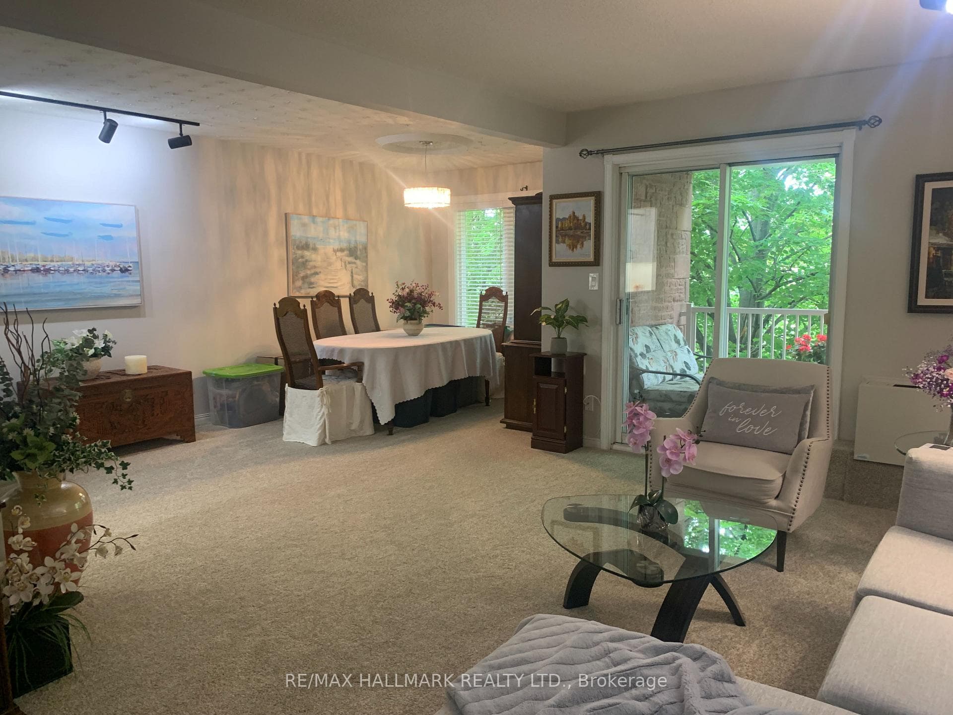 3050 Pinemeadow Drive Unit 62 photo 2