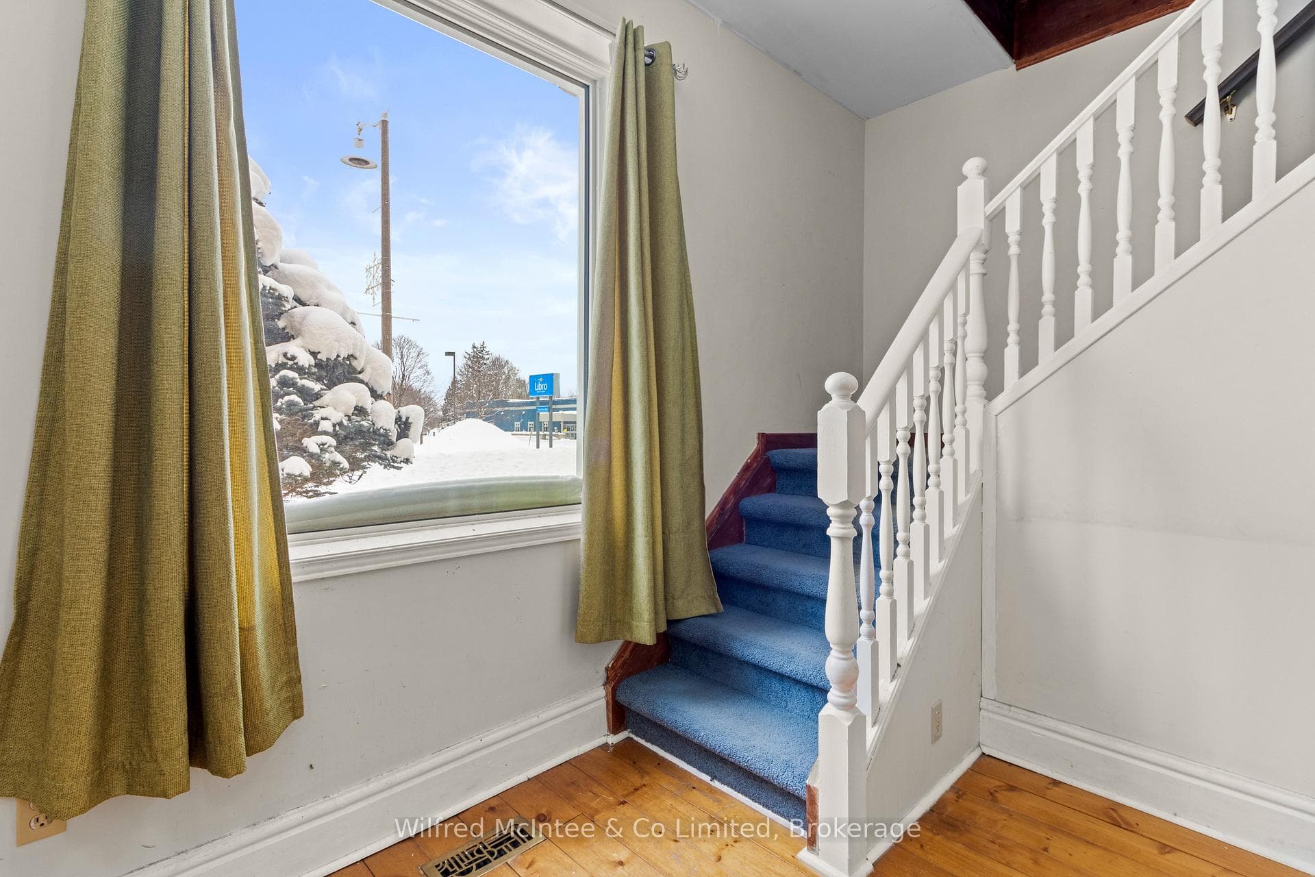 401 Josephine Street photo 31