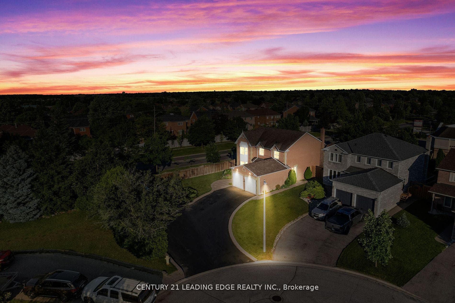 11 Pinestone Court photo 2