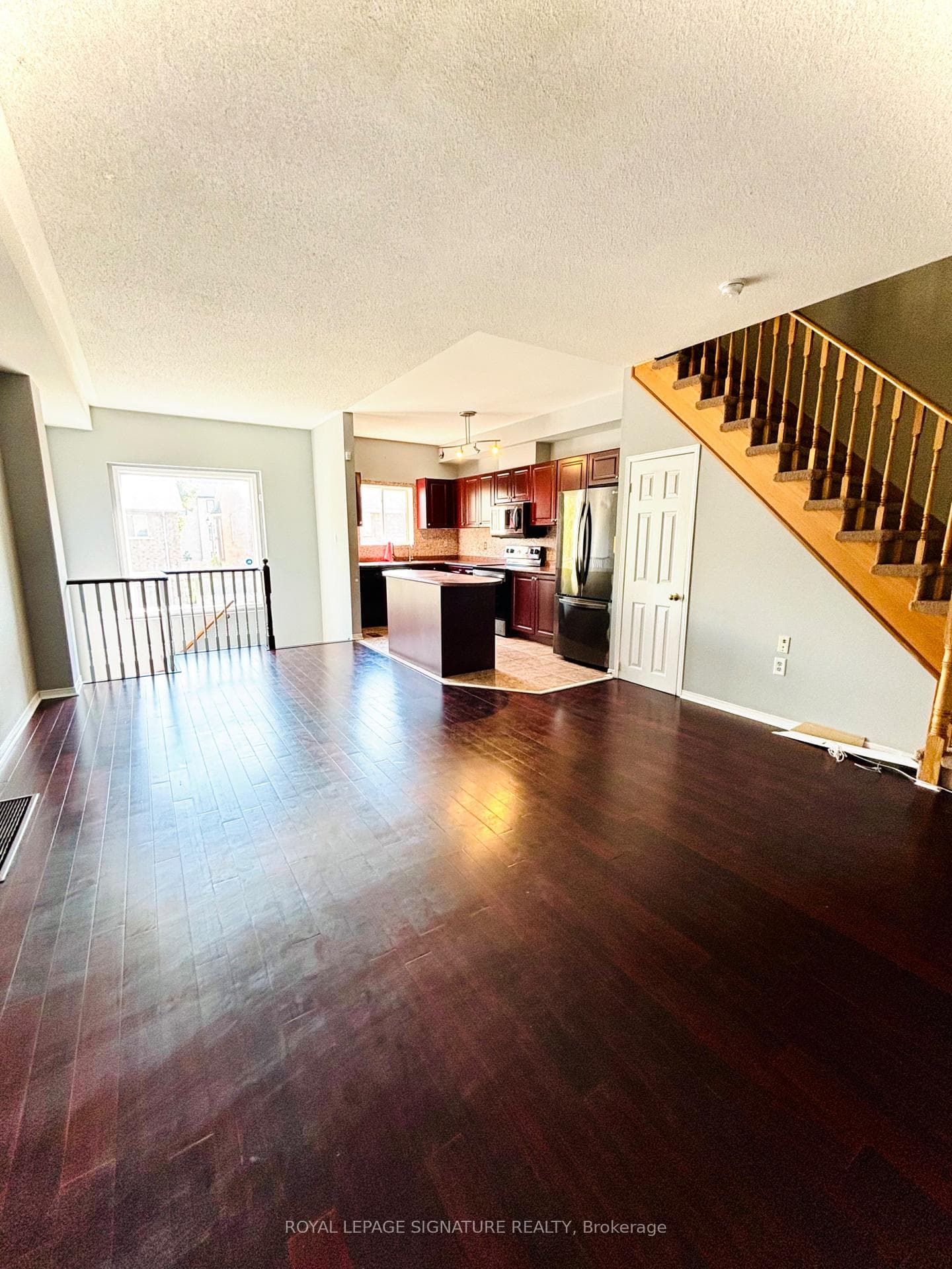 1515 Hummingbird Court photo 5