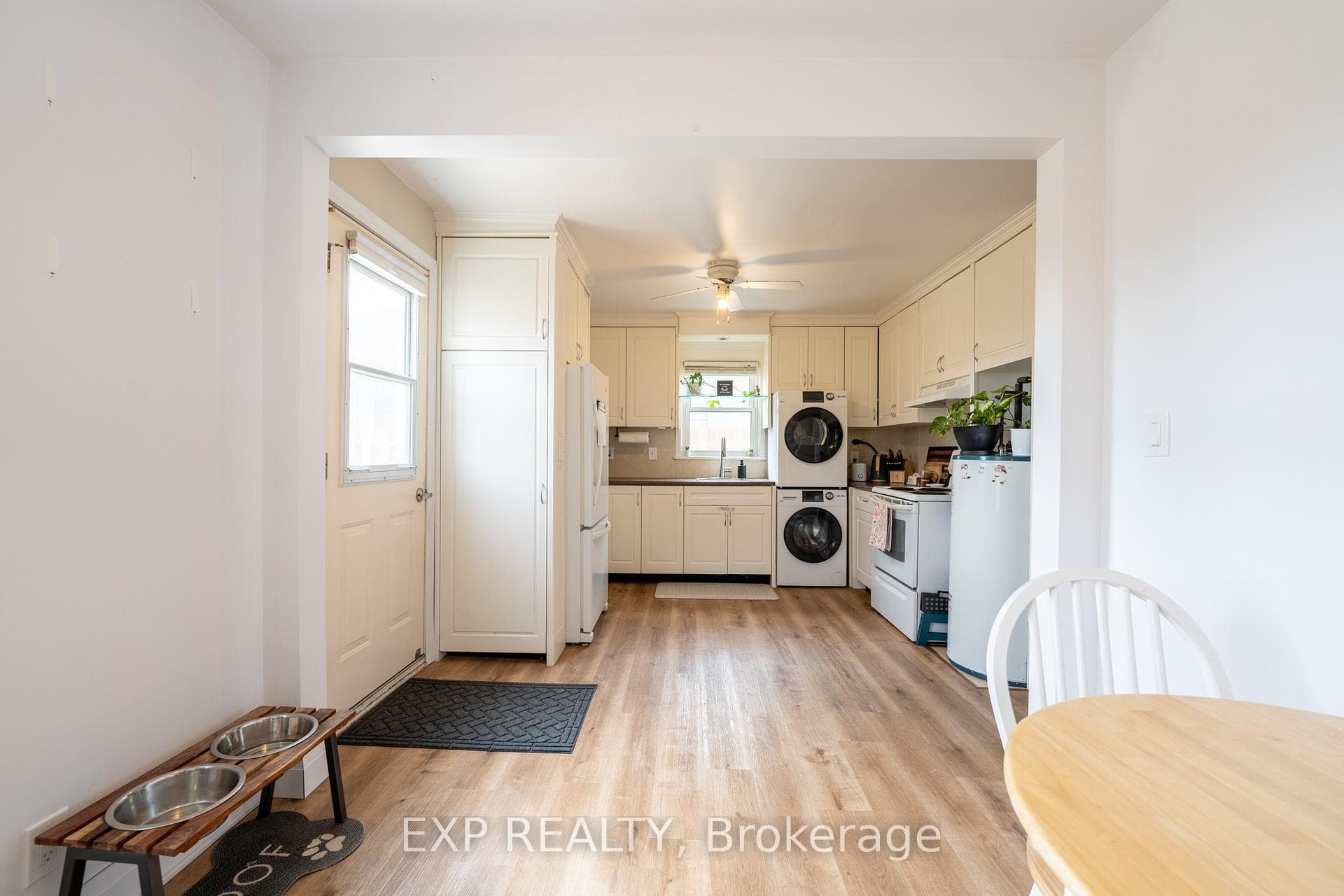 32 Alexandra Boulevard photo 14