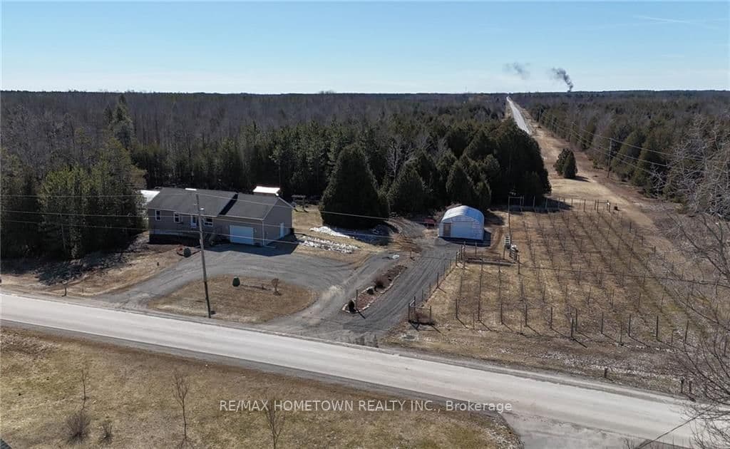 8406 KYLE Road photo 2