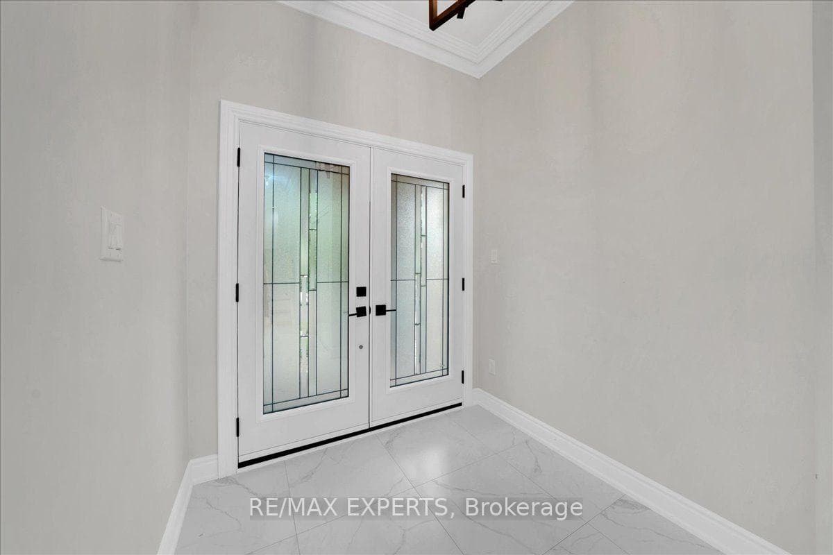 12 Silvervalley Drive photo 5