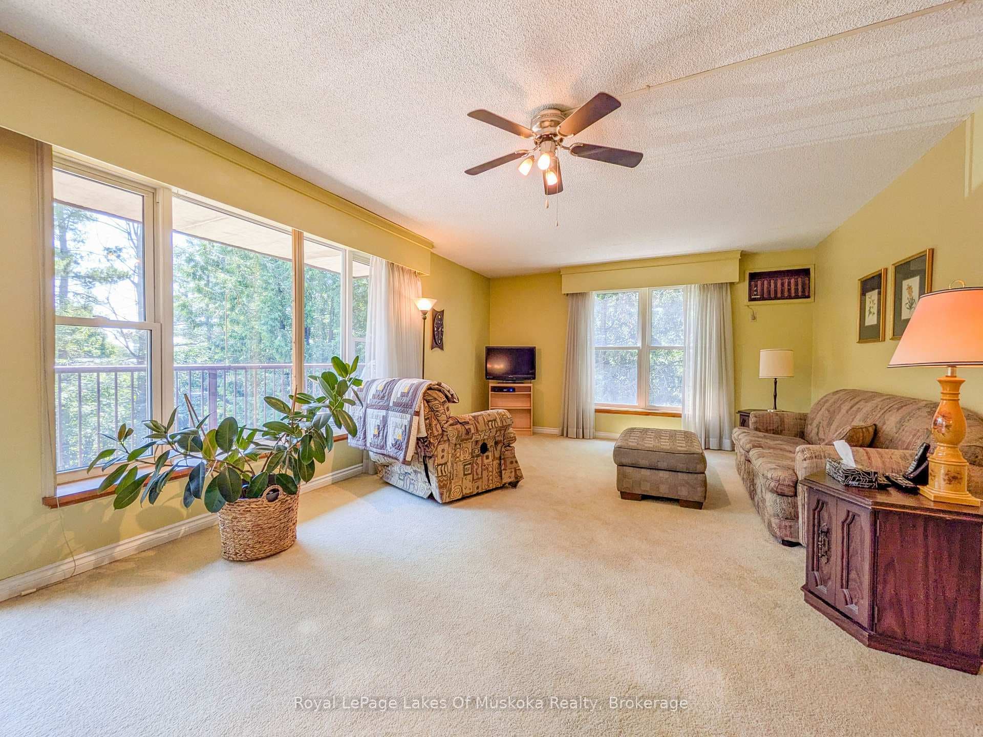 Open Concept Living & Dining Area