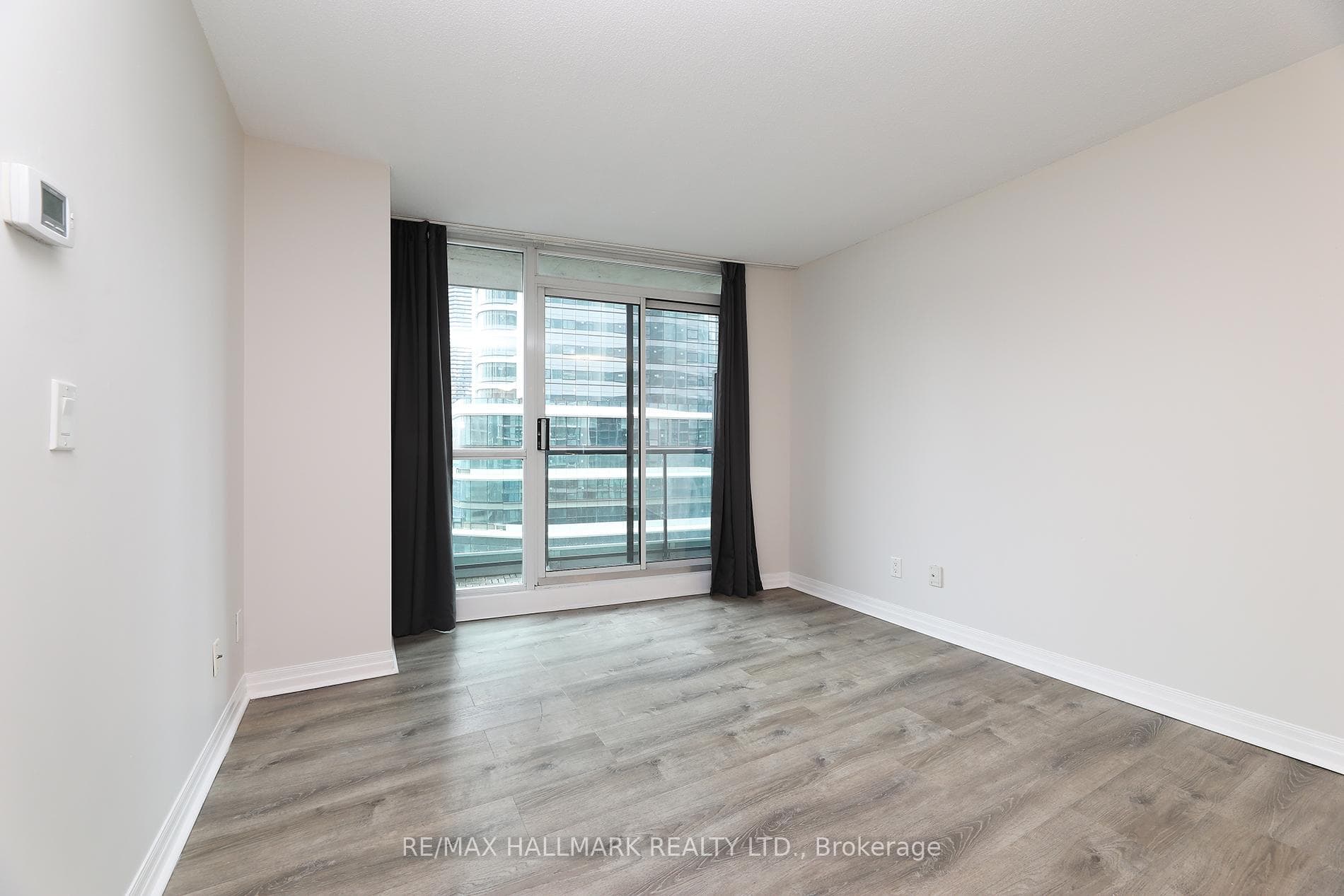 16 Yonge Street Unit 707 photo 16