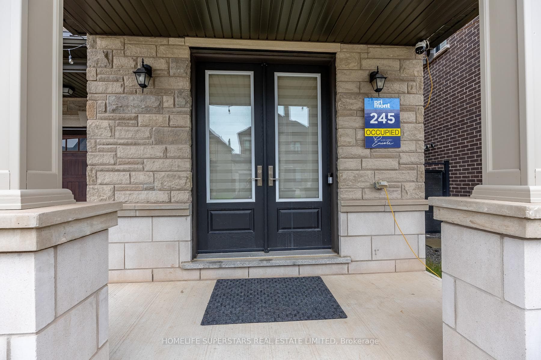 1188 Stag Hollow photo 2