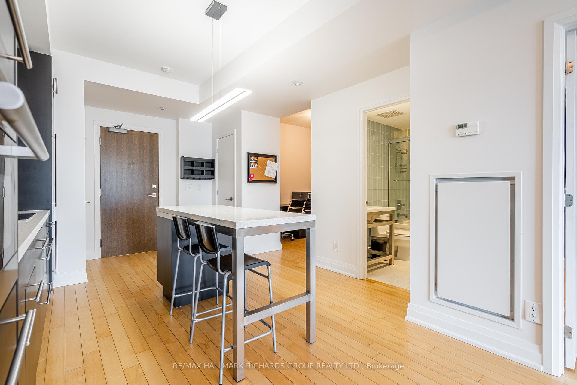 80 John Street Unit 2711 photo 8