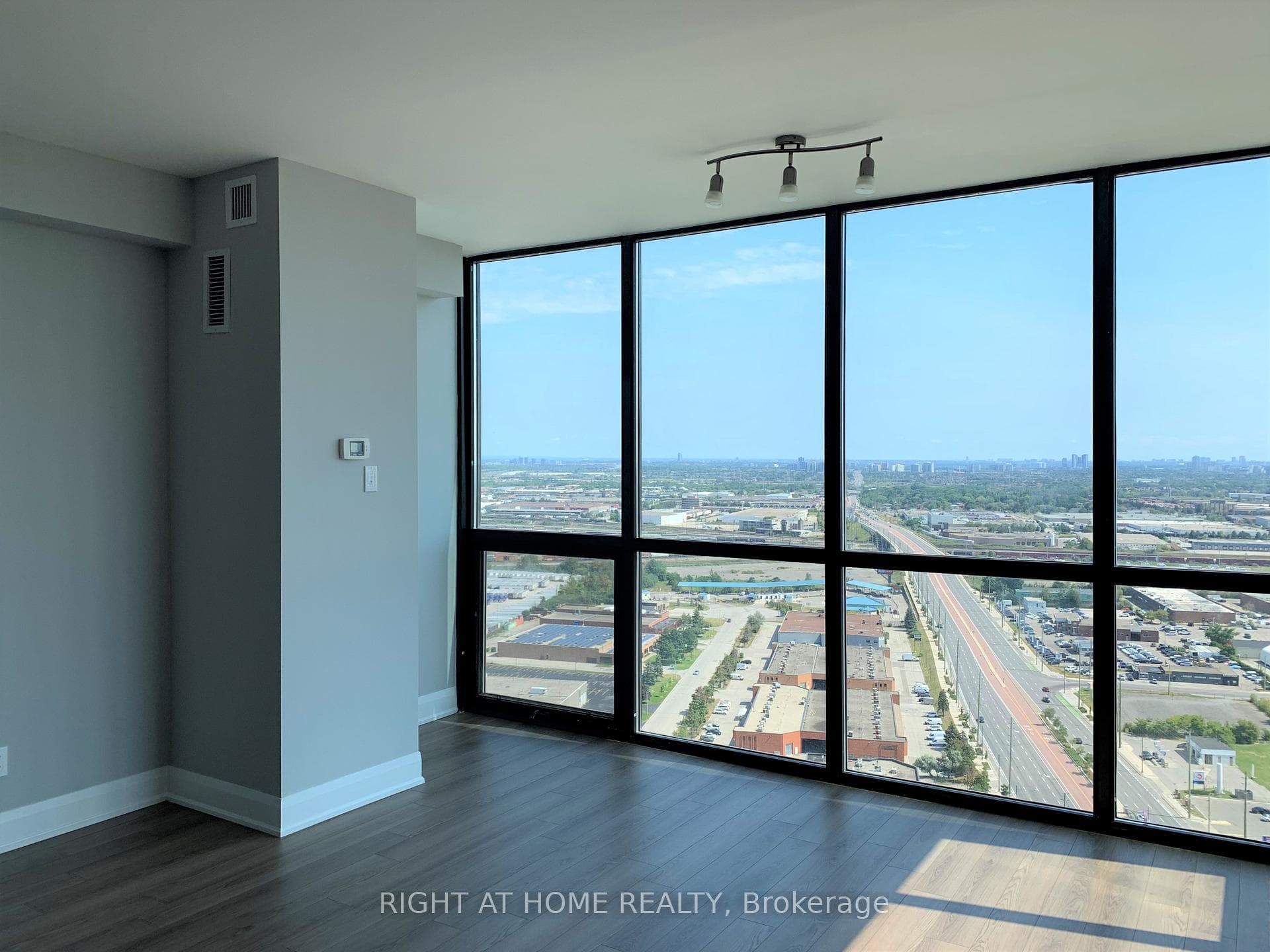 2900 Highway 7 Road Unit 3001 photo 11