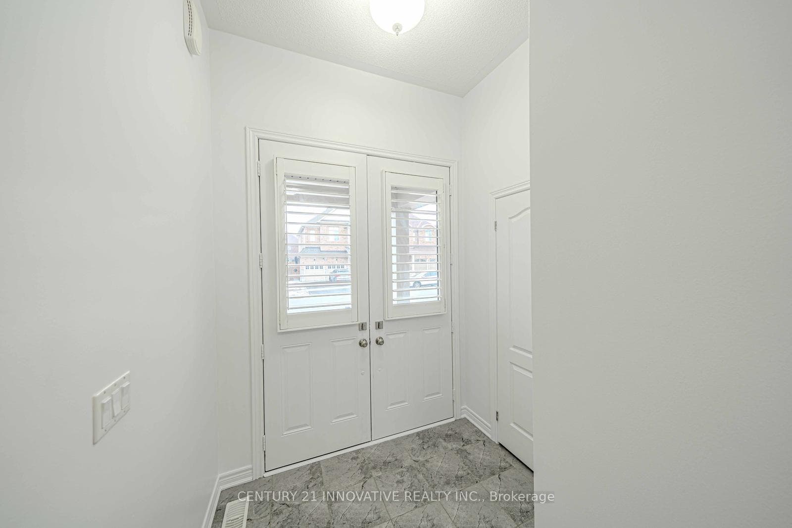 95 Bridlewood Boulevard photo 3