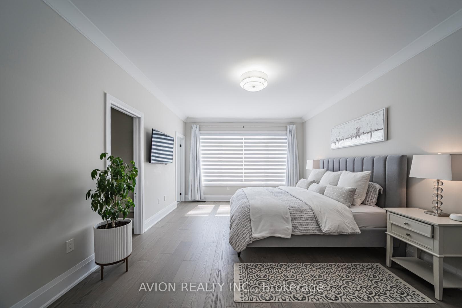 1306 Felicity Gardens photo 23