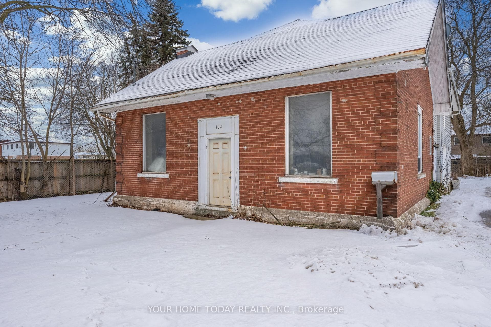 164 Main Street photo 29