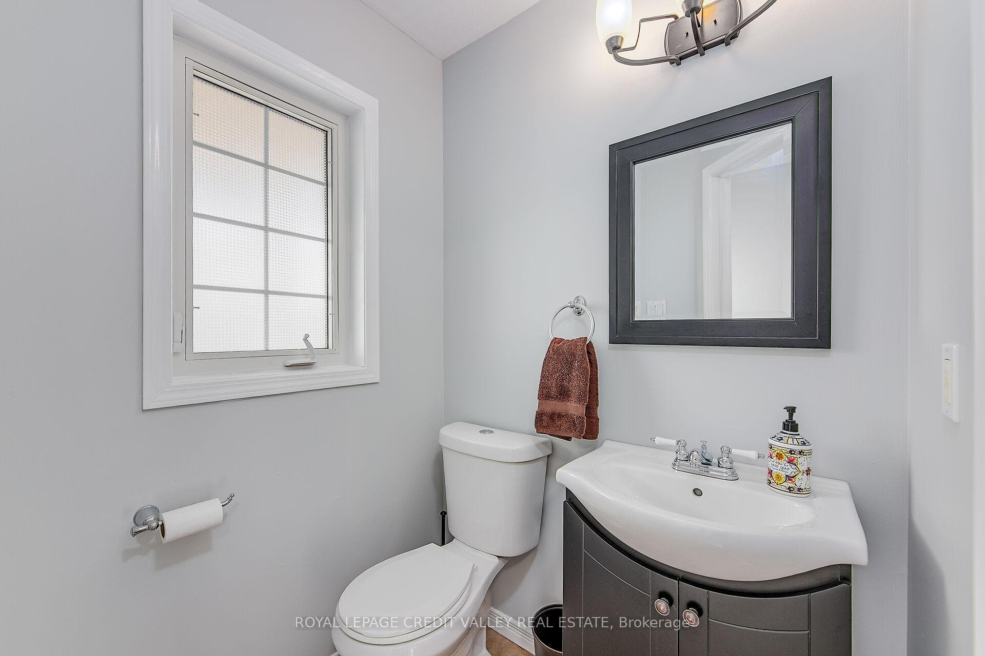 44 Falkner Road photo 14