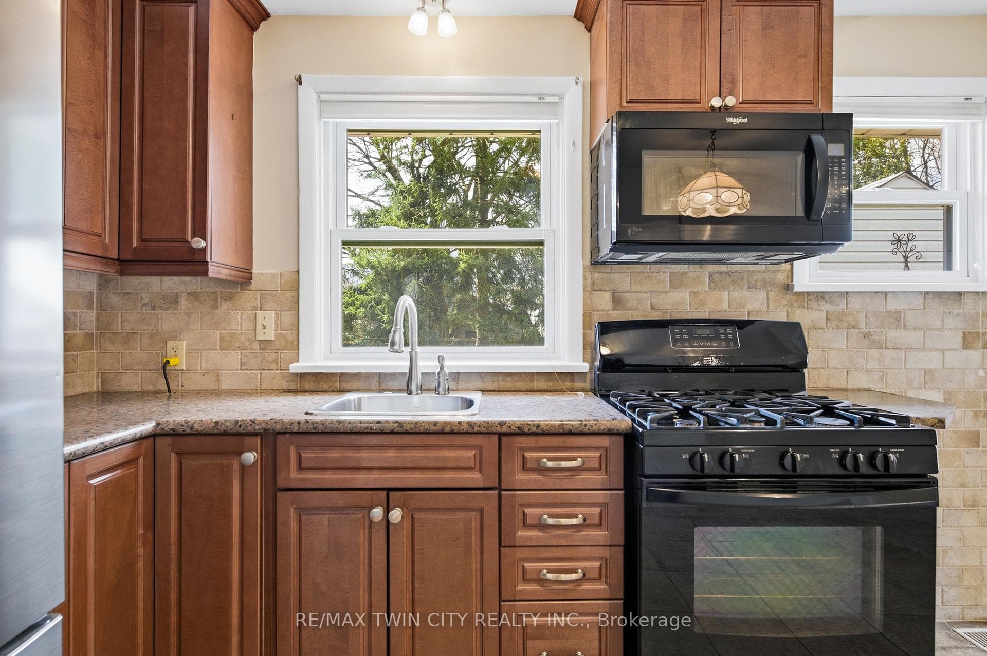 58 LOWREY Avenue photo 26
