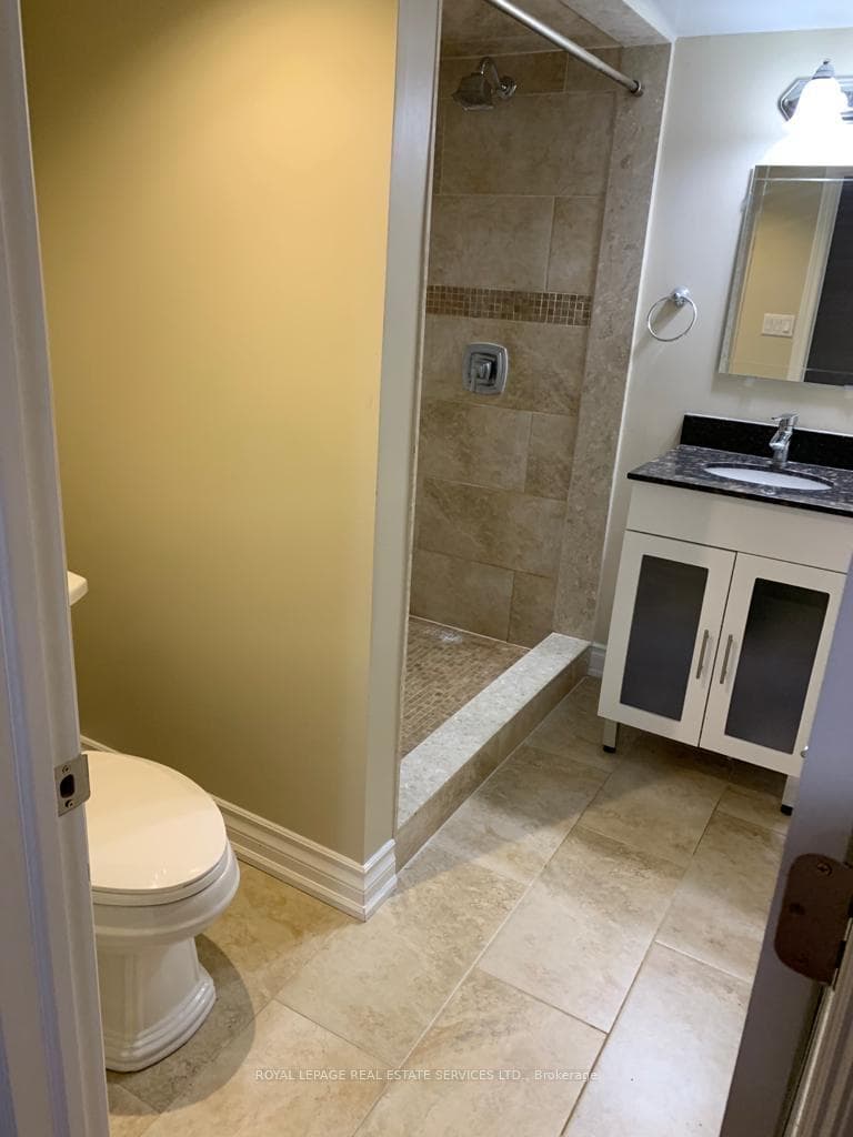 2256 Manor Hill Drive Unit Lower photo 6