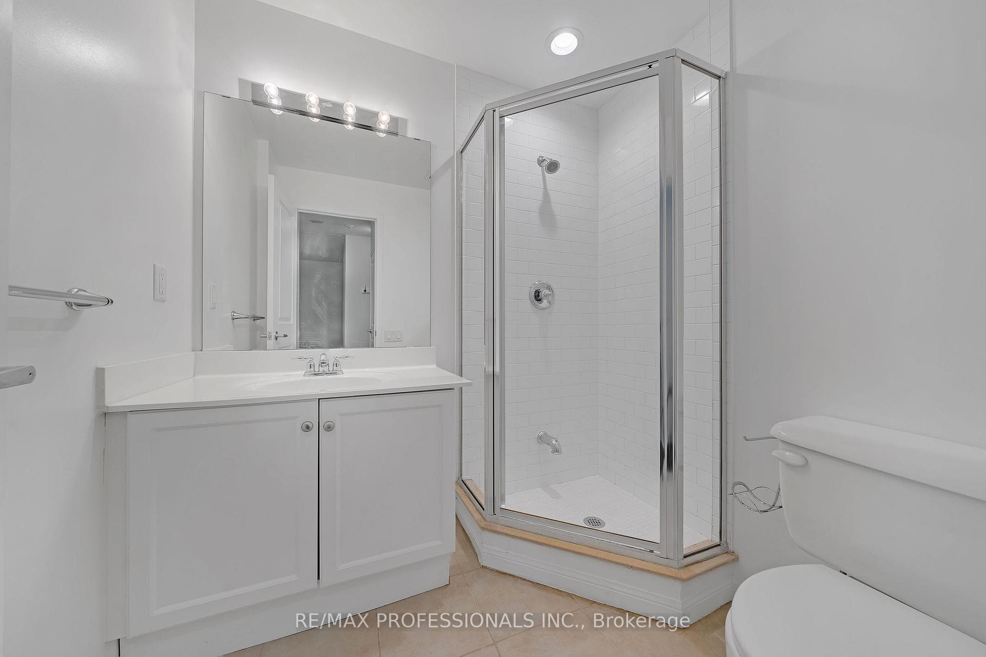 15 Windermere Avenue Unit 1808 photo 11