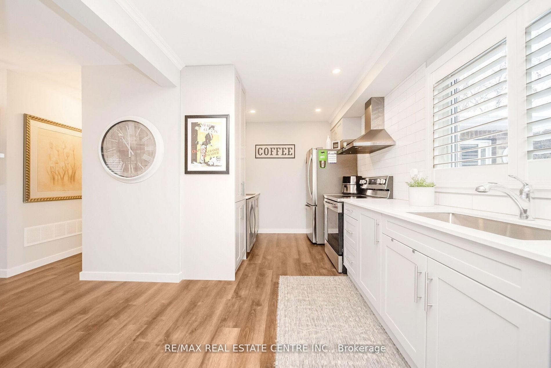 20 Carberry Crescent photo 12