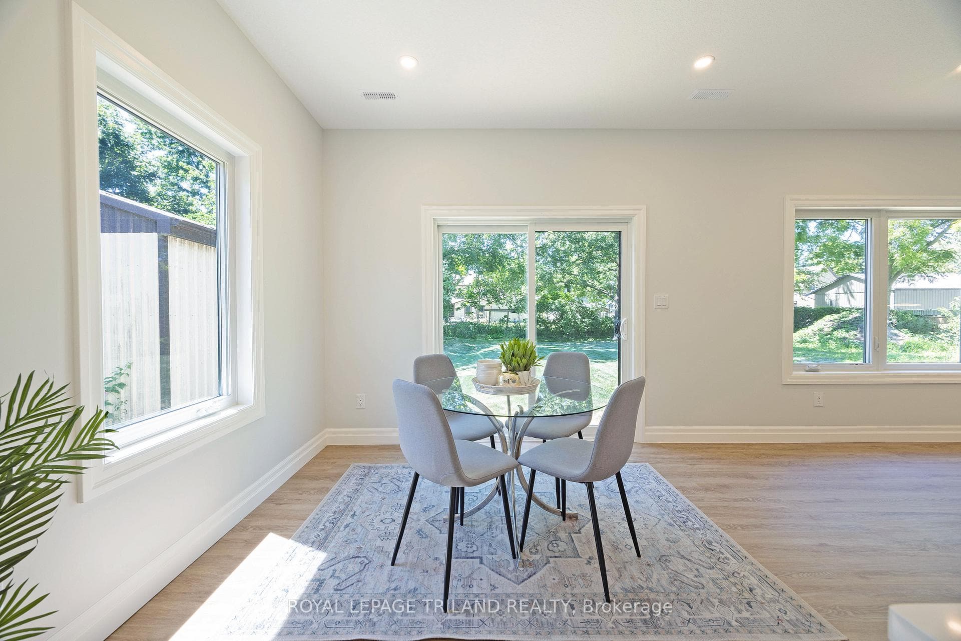 212 Nancy Street photo 12