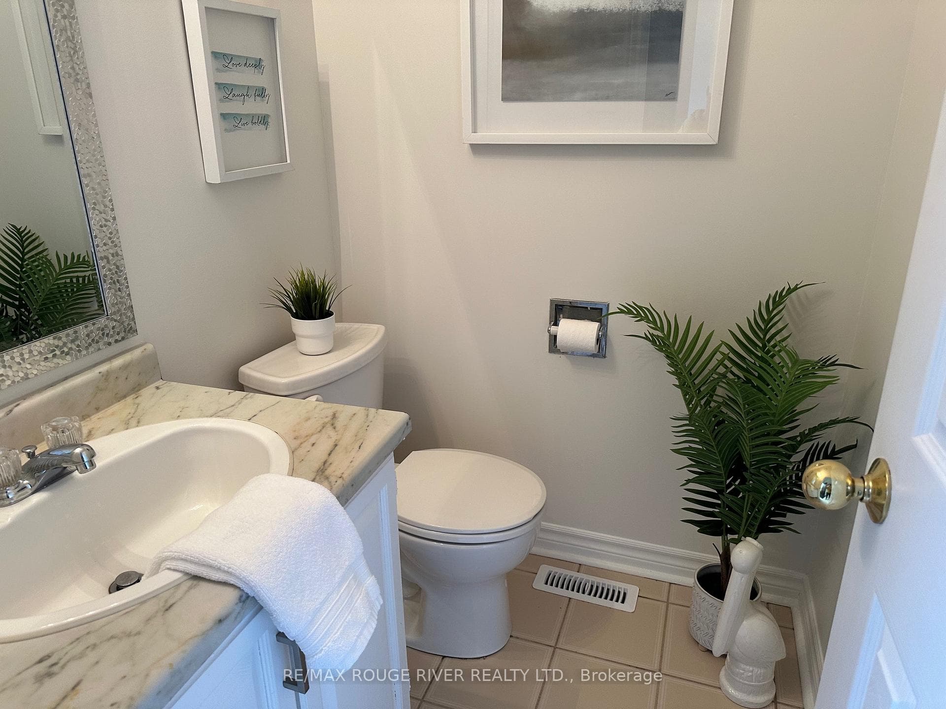 124 Acheson Boulevard photo 18