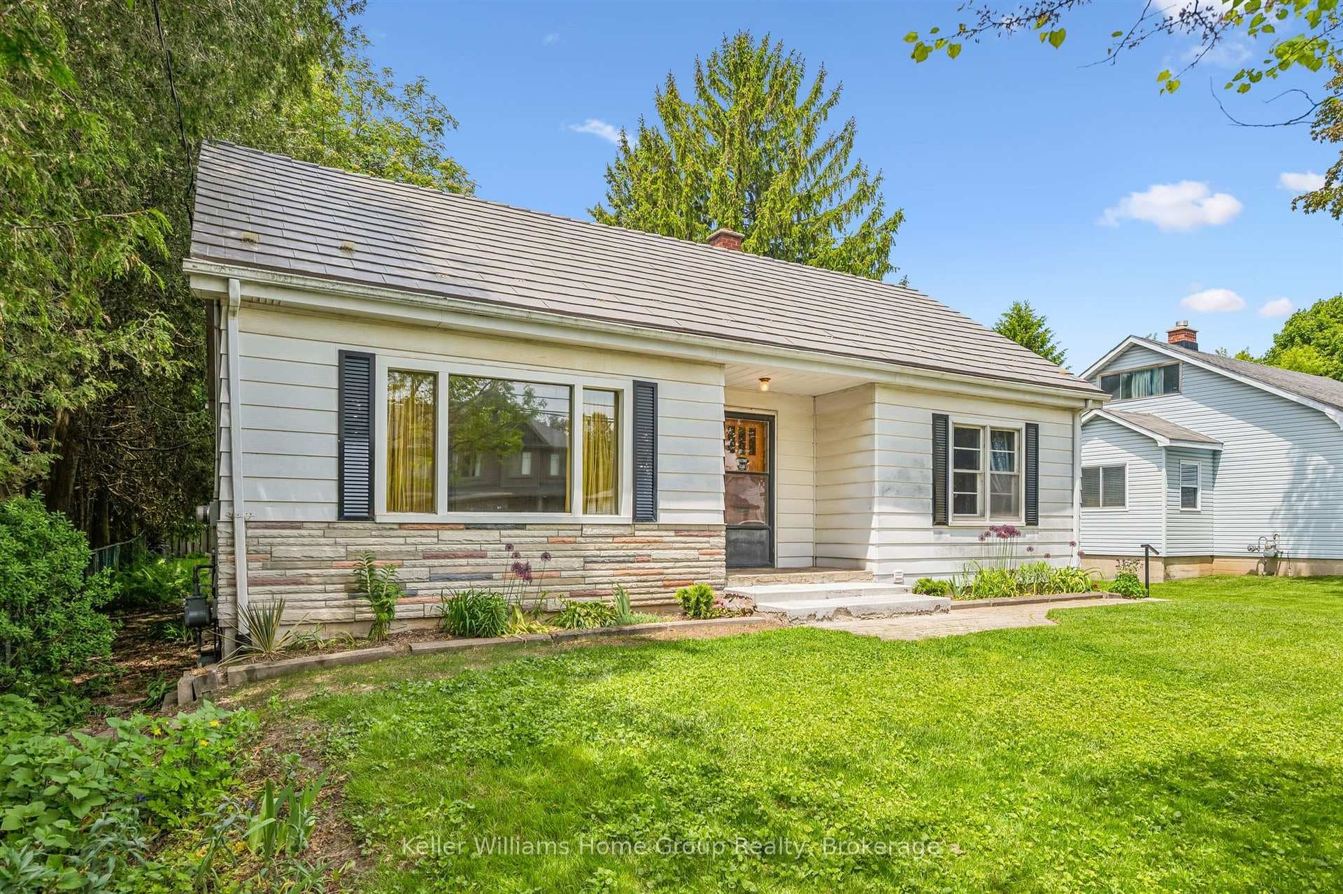 145 Forfar Street photo 8